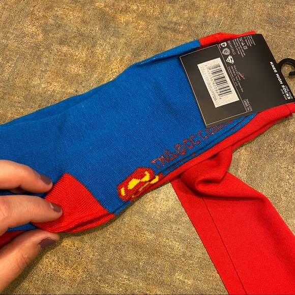 NWT Superman Knee High Cape Socks - Picture 6 of 7